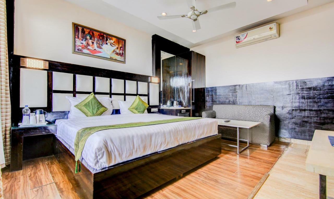 Lavish Inn Dharamshala Exterior photo